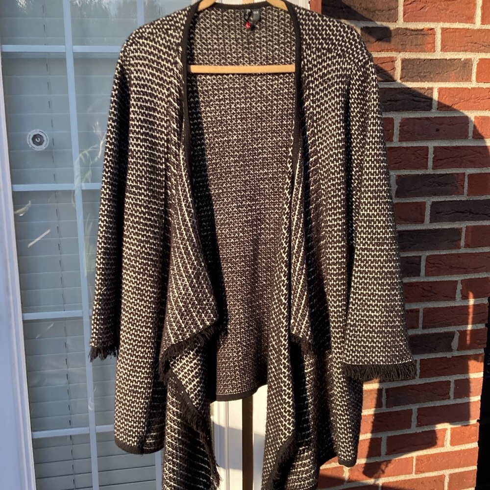 Black White Sweater One Size